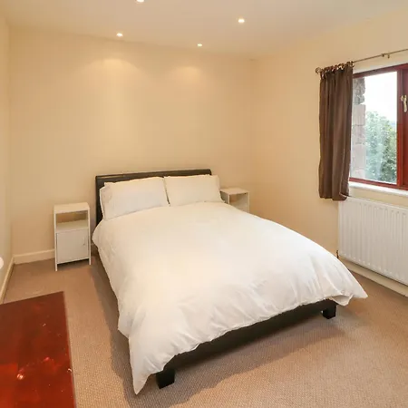 8 Keekle Mews Holiday home *
